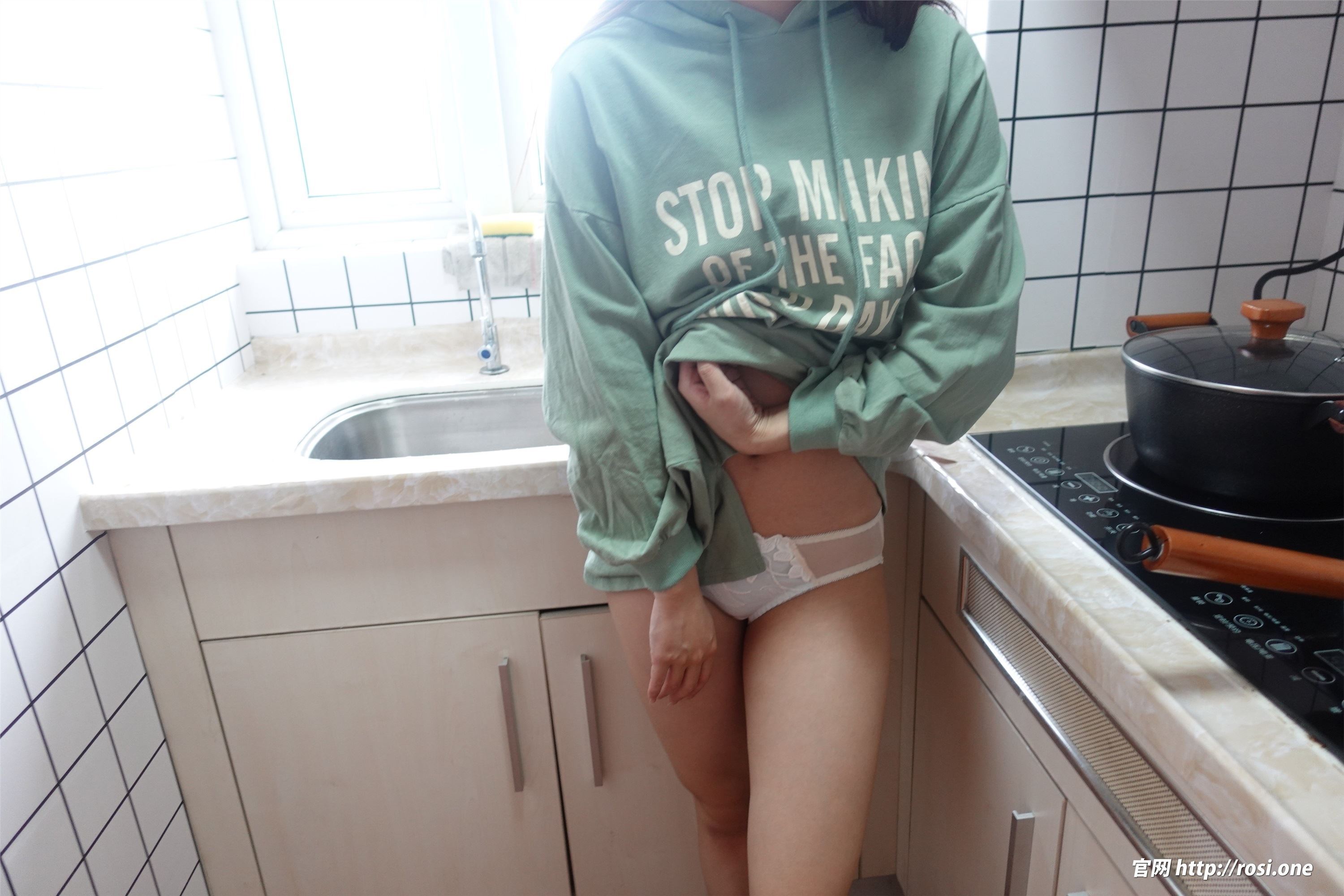 ROSI写真 2022.02.05 NO.3715